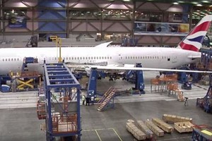 Xem quy trình lắp ráp máy bay Boeing 787-9 Dreamliner tỉ mỉ