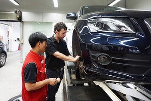 Audi mời chuyên gia Đức tới chăm xe cho khách Việt