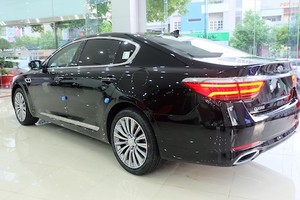 Kia ra mắt xe sang Quoris “đấu” BMW 7 Series tại Việt Nam