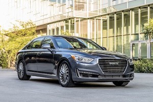 Siêu xe sang Genesis G90 2017 bản Mỹ có gì "hot"?