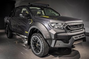 “Xế hộp” Ford Ranger độ siêu khủng của Valentino Rossi 