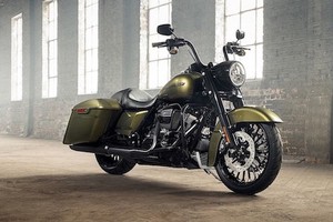 Harley-Davidson Road King Special 2017 giá từ 498 triệu