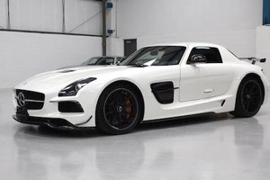 Siêu xe Mercedes SLS AMG Black Series "hét giá" 10,9 tỷ