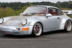 Porsche 911 "bỏ xó" hơn 20 năm có giá 22,7 tỷ đồng