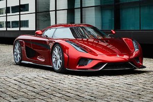 Siêu xe Koenigsegg Regera giá hơn 43 tỷ “cháy hàng“