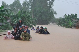 Hôm nay, ngập lụt đe dọa các tỉnh miền Trung