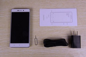 Khui hộp điện thoại Xiaomi Redmi 3 giá rẻ cấu hình mạnh 