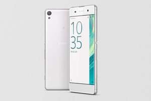  Trên tay điện thoại Sony Xperia XA: Giá tầm trung, đẹp mê hồn