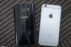 Loạt ảnh điện thoại Samsung Galaxy S7 so dáng Apple iPhone 6S