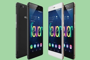  6 smartphone màn hình Full HD, 4G tầm giá dưới 5 triệu