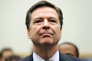 Ngã ngửa trước lý do FBI không chia sẻ cách bẻ khóa iPhone