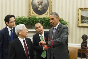 Tổng thống Mỹ Obama dùng smartwatch gì?