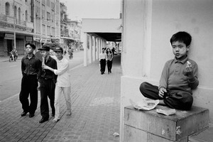 Hà Nội thập niên 1990 qua ảnh của Philip Jones Griffiths (2)