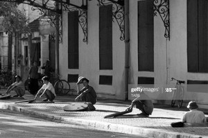 Ảnh để đời về Hà Nội trong đạn bom năm 1967