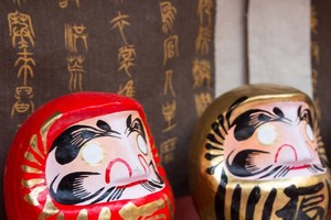 Sự thật đáng sợ về con búp bê Daruma nổi tiếng Nhật Bản