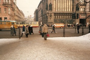 Ảnh độc thành phố Leningrad năm 1985 qua ống kính du khách Anh