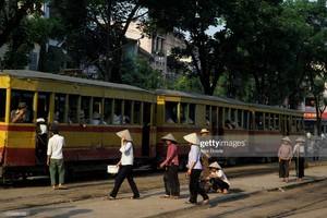 Hà Nội thời bao cấp qua loạt ảnh quý của Alex Bowie