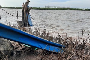 Vụ nổ trên sông Cửa Lớn: Tìm thấy thi thể nạn nhân 16 tuổi