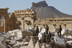 Sắp thất thủ Raqqa, phiến quân IS mưu toan tái chiếm Palmyra