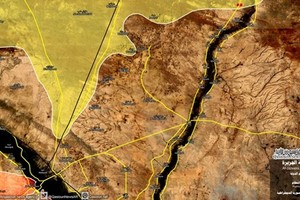 Quân đội Syria chặn đường SDF tới thị trấn Albu Kamal?