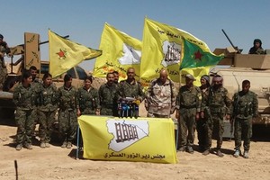 Nga-Syria không kích và pháo kích SDF ở tỉnh Deir Ezzor?