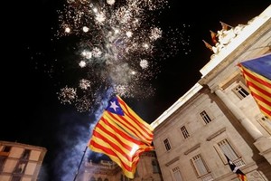 Khủng hoảng Catalonia: Chính thức Vượt qua lằn ranh đỏ