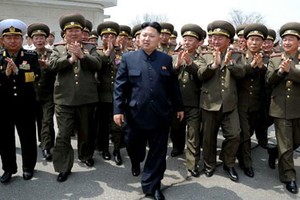 Kim Jong-un bị giật dây trong vụ thanh trừng Jang Song-thaek?