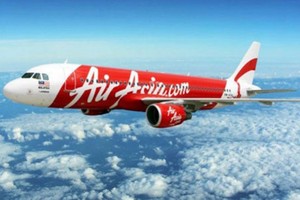 Tìm thấy mảnh vỡ nghi máy bay Air Asia mất tích