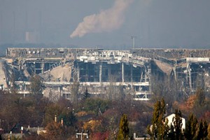 Sân bay Donetsk hoang tàn sau cuộc chiến