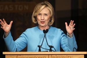 Bà Hillary Clinton: Đường vào Nhà Trắng đầy rẫy chông gai