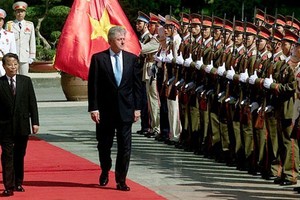 Những chuyến thăm Việt Nam lịch sử của ông Bill Clinton