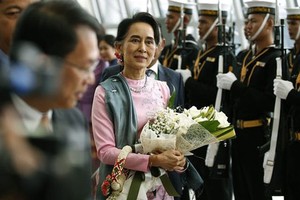 Cuộc đời bà Aung San Suu Kyi qua ảnh 