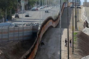 Chùm ảnh biên giới Mỹ-Mexico giữa tâm “bão” Tổng thống Trump