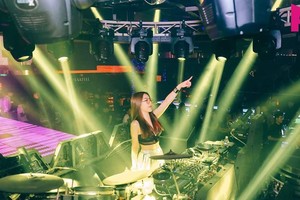 Nữ DJ từng gặp sự cố đêm giao thừa HN ngày càng nổi loạn