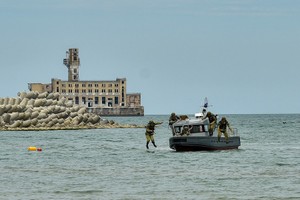 Loạt tàu tuần tra gắn tháp pháo xe tăng cho Hạm đội Dnieper của Nga