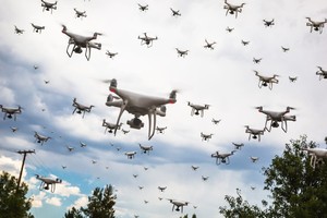 Anh phát triển vũ khí vô tuyến khắc chế bầy đàn drone  