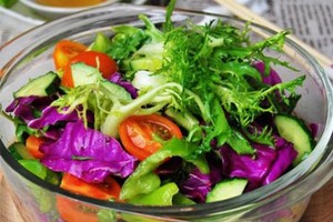 Mát lòng với salat rau trộn 