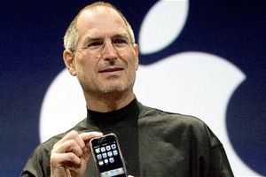 Thiên tài Steven Jobs có thể vẫn sống nếu dùng nghệ chữa bệnh