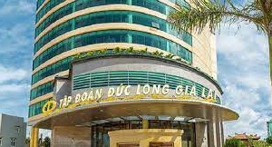 Cổ phiếu DLG quay đầu giảm mạnh khi bị HoSE đưa vào diện kiểm soát