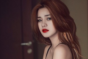 Bỏ bán gạo, hot girl xinh đẹp sang Mỹ kiếm tiền tỷ