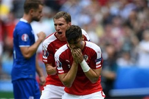 Euro 2016 Iceland 2 - 1 Áo: Chiến thắng bất ngờ