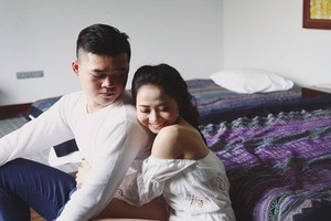 Lộ ảnh cưới ấm áp, “búp bê thể dục” VN sắp lấy chồng