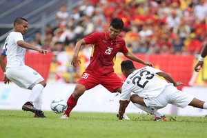 Thắng trận đầu SEA Games 29, U22 Việt Nam được "đưa lên mây"