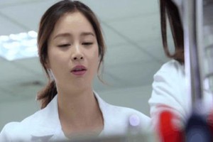 “Bà bầu” Kim Tae Hee hạnh phúc cùng Bi Rain tại trời Tây