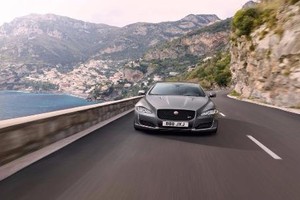 Jaguar chốt giá mẫu sedan XJR575 từ 2,65 tỷ đồng