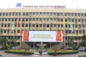 Thủ khoa ĐH Sư phạm Hà Nội được nâng 14,85 điểm tự xin thôi học