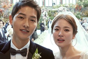 Song Joong Ki hết lời khen Song Hye Kyo, phủ nhận hôn nhân trục trặc