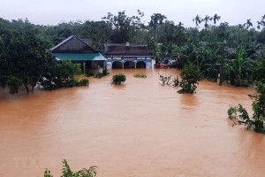 Miền Trung mưa lũ, dàn cầu thủ Việt chung tay hảo tâm