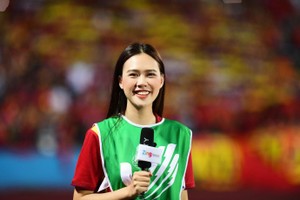 Nữ phóng viên từng gây sốt tại SEA Games 31 thử thách vai trò mới