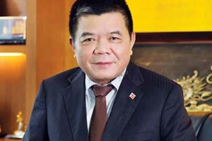 Chân dung đại gia Việt tử vong trong trại giam, con trai bị truy nã quốc tế